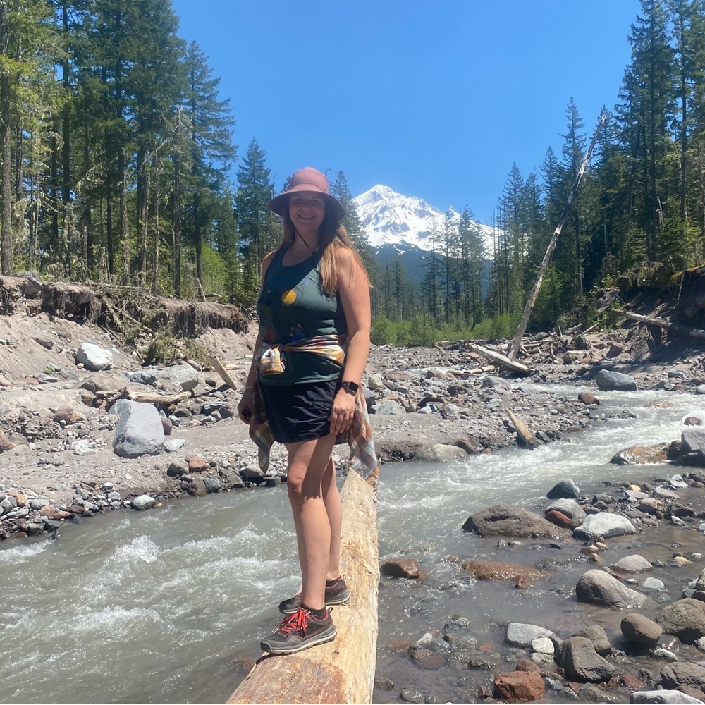 Meet your Posher, Megan